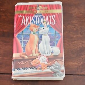 Walt Disney The Aristocats VHS - Classic Red Cover